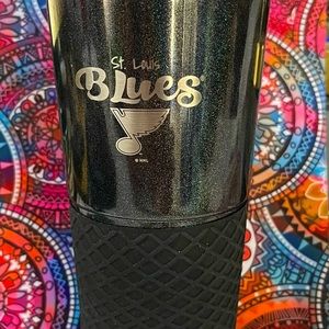 Stainless steel-Vacuum Insulated STL Blues Tumbler 24oz.